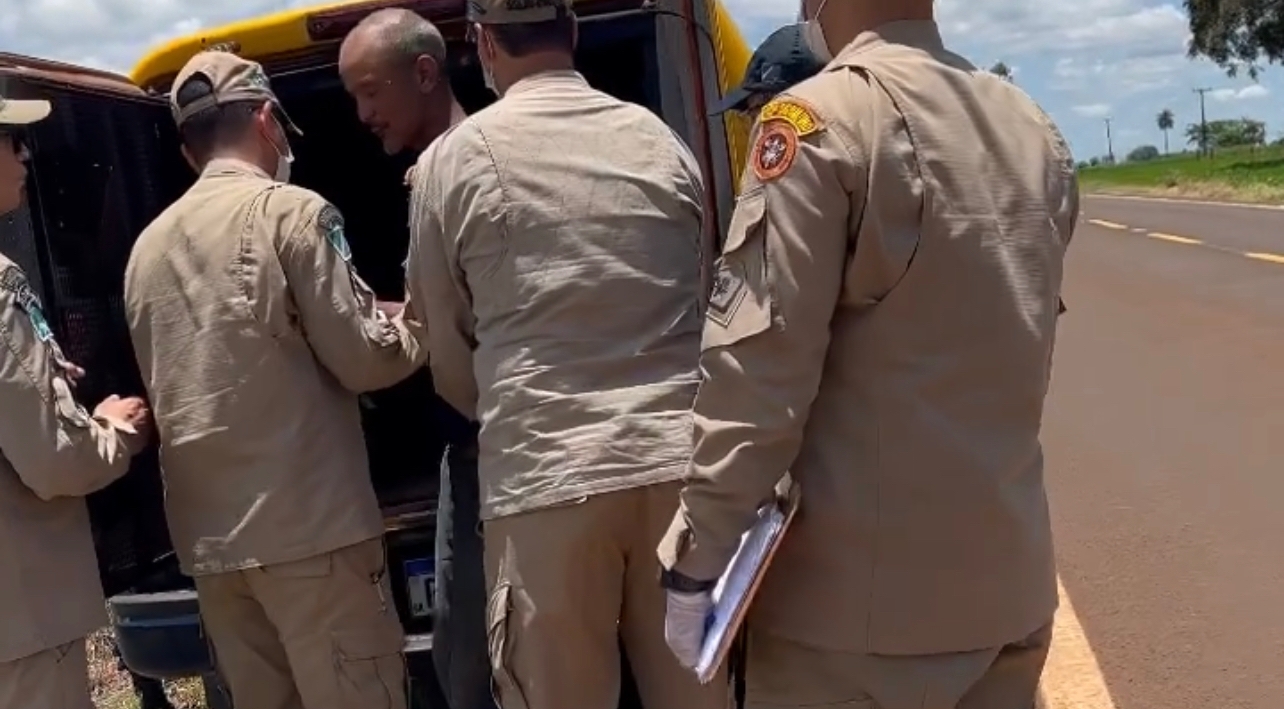 Momento da deten&ccedil;&atilde;o do suspeito - Foto: WhatsApp/Jornal da Nova